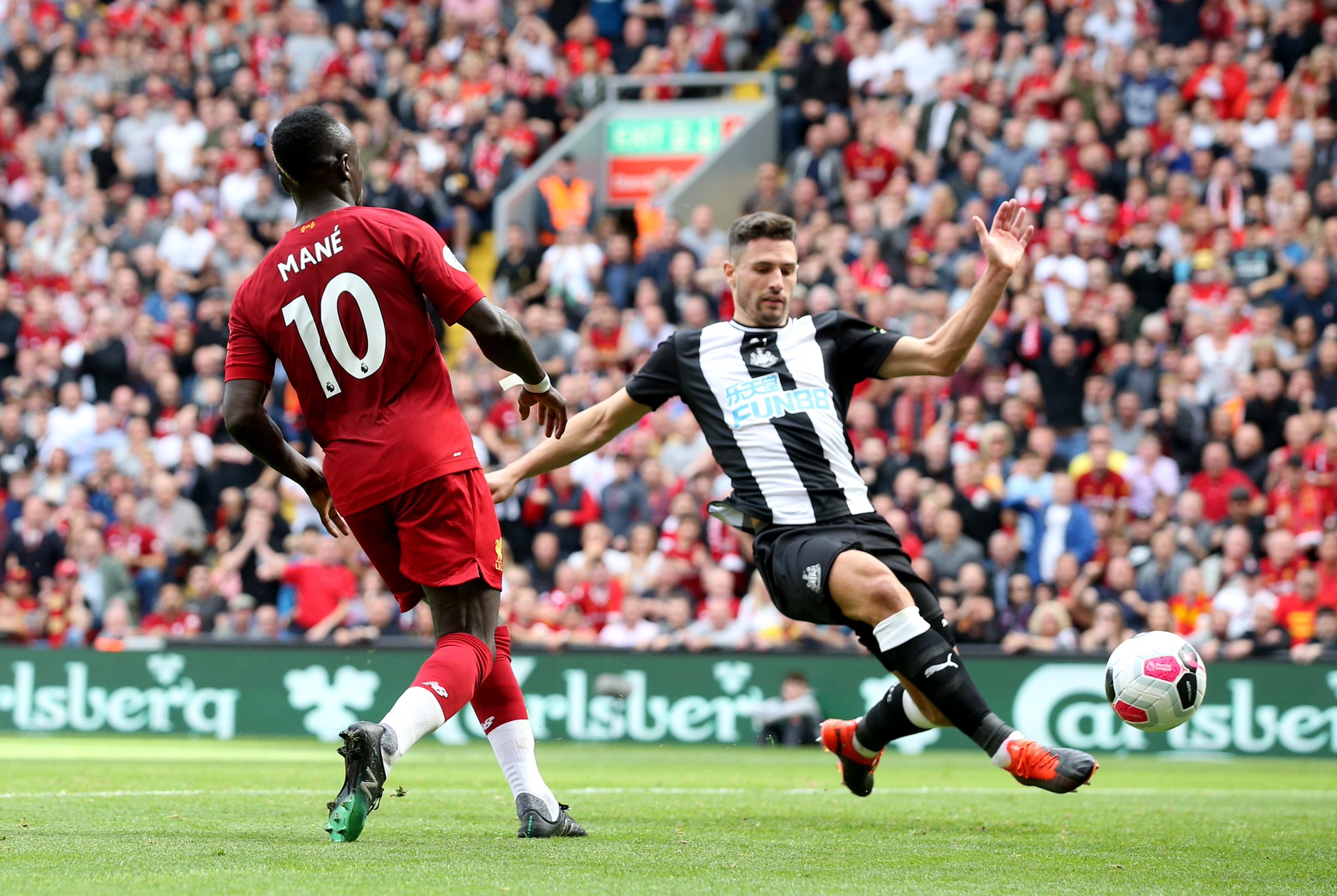 球运动员如 球运动员如