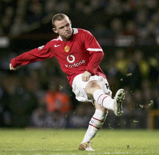 现代足球中 现代足球中